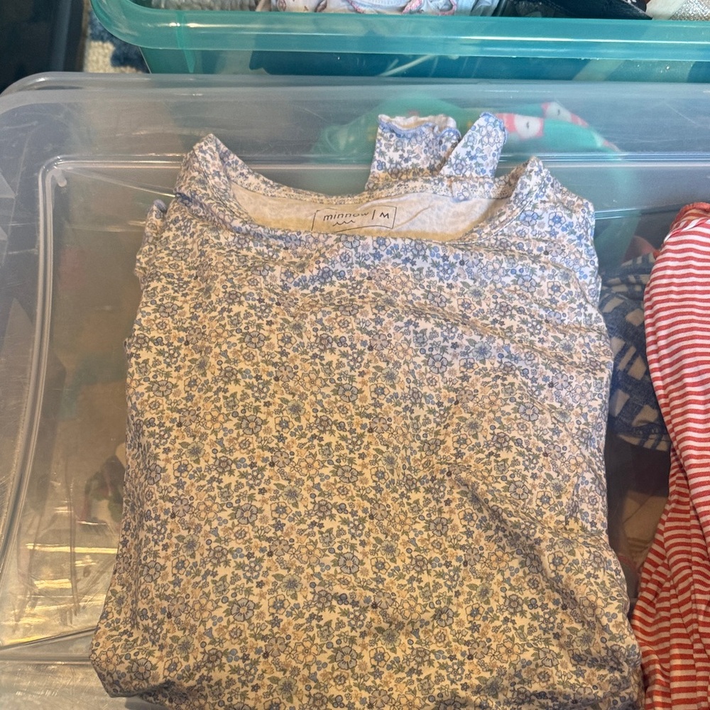 MINNOW women’s Blue and White Floral pajama set in medium